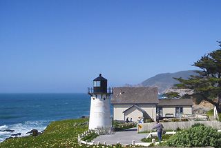 Point Montara Lighthouse and Hostel Buildings (sm img)